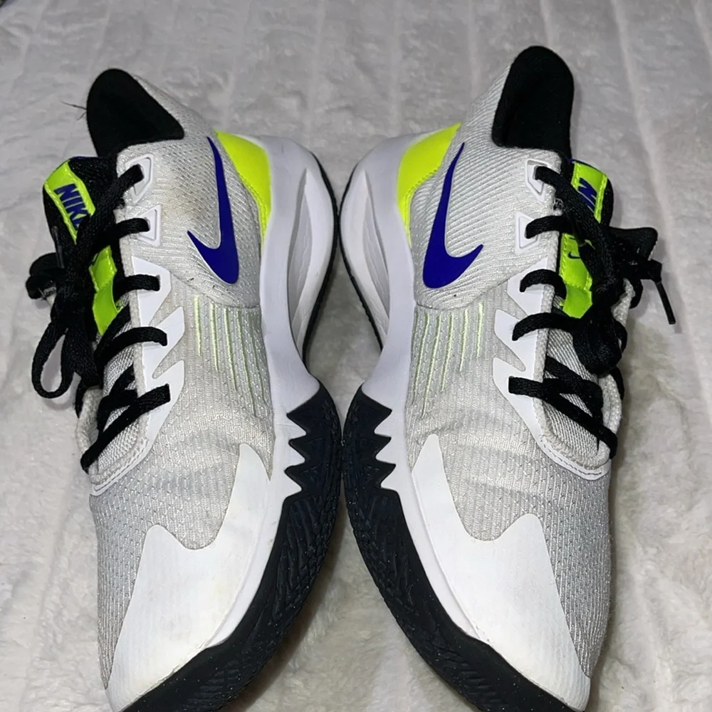 Nike Precision 5